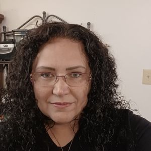 Meet your Posher, Angie